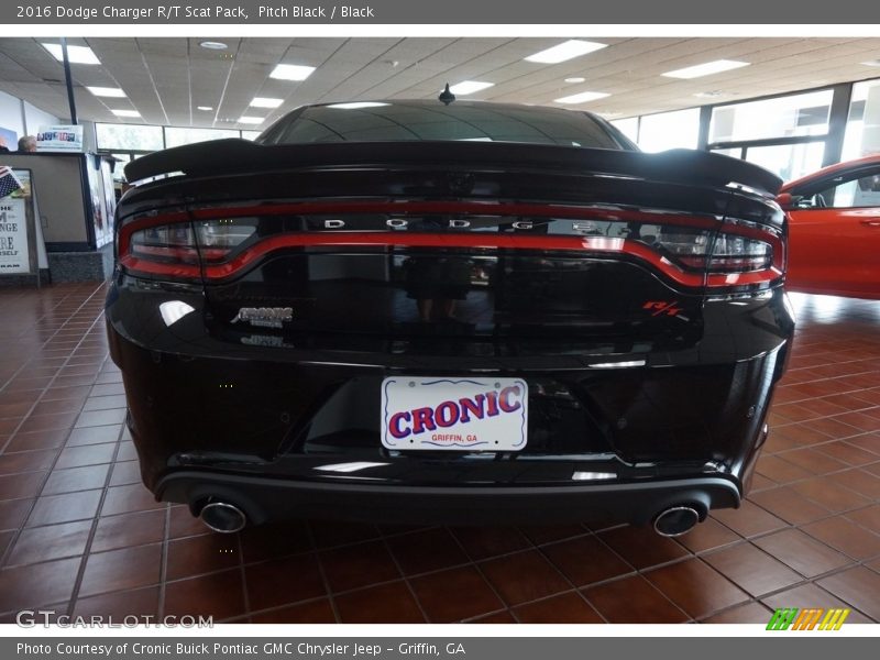Pitch Black / Black 2016 Dodge Charger R/T Scat Pack
