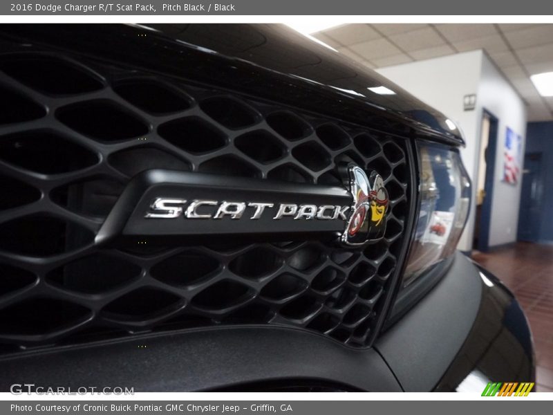  2016 Charger R/T Scat Pack Logo