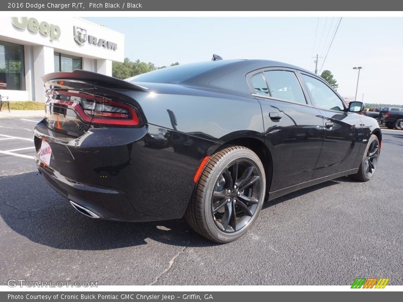 Pitch Black / Black 2016 Dodge Charger R/T