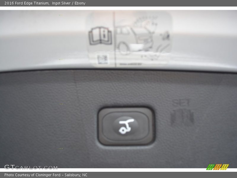 Ingot Silver / Ebony 2016 Ford Edge Titanium