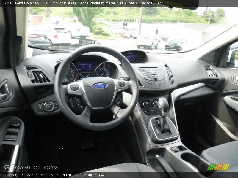 White Platinum Metallic Tri-Coat / Charcoal Black 2013 Ford Escape SE 1.6L EcoBoost 4WD