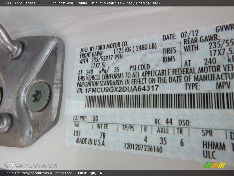 White Platinum Metallic Tri-Coat / Charcoal Black 2013 Ford Escape SE 1.6L EcoBoost 4WD