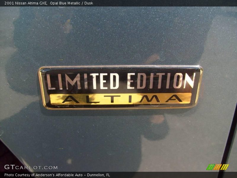 Opal Blue Metallic / Dusk 2001 Nissan Altima GXE