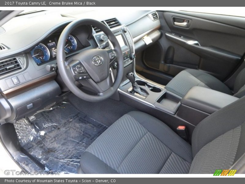 Creme Brulee Mica / Black 2017 Toyota Camry LE