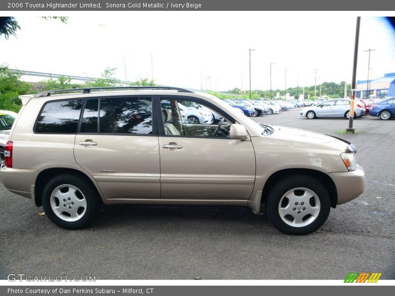 Sonora Gold Metallic / Ivory Beige 2006 Toyota Highlander Limited