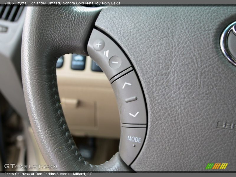 Sonora Gold Metallic / Ivory Beige 2006 Toyota Highlander Limited