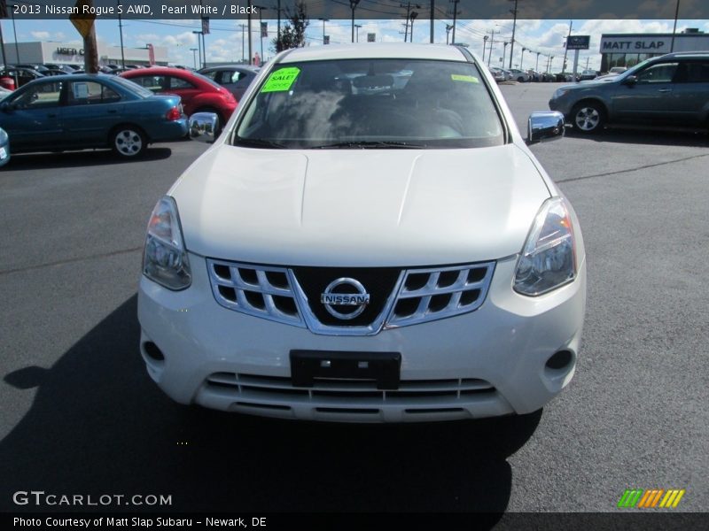 Pearl White / Black 2013 Nissan Rogue S AWD