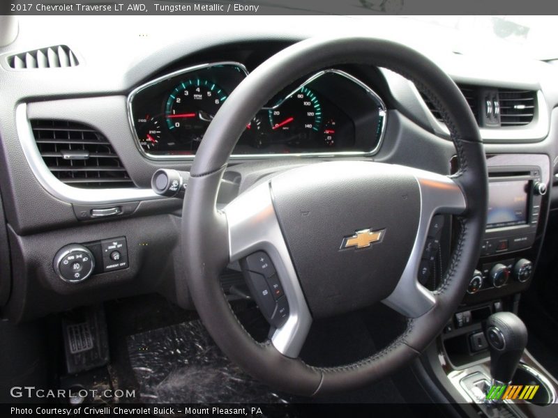 Tungsten Metallic / Ebony 2017 Chevrolet Traverse LT AWD