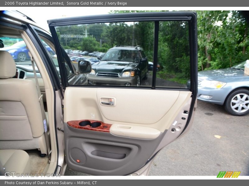 Sonora Gold Metallic / Ivory Beige 2006 Toyota Highlander Limited