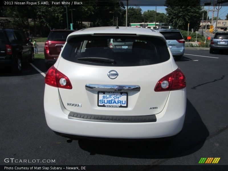 Pearl White / Black 2013 Nissan Rogue S AWD