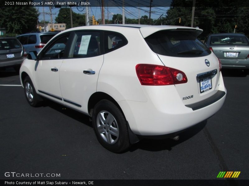 Pearl White / Black 2013 Nissan Rogue S AWD