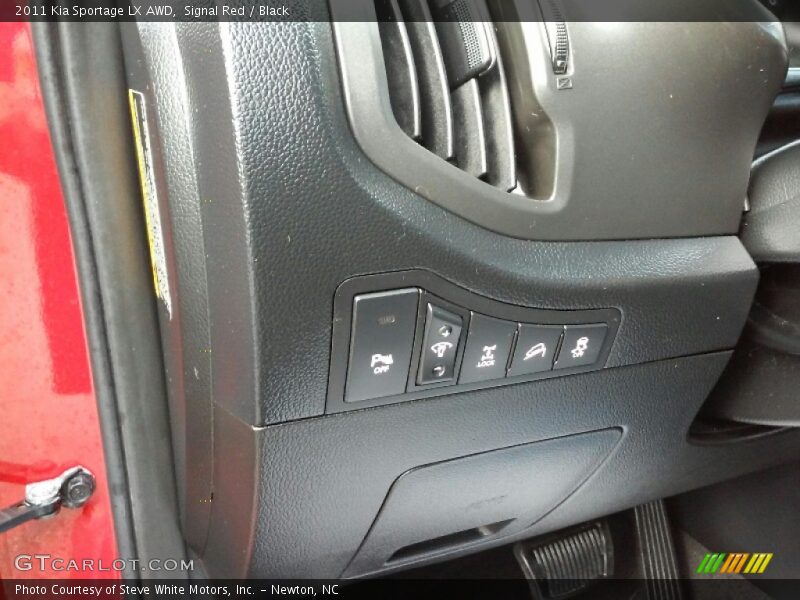 Signal Red / Black 2011 Kia Sportage LX AWD