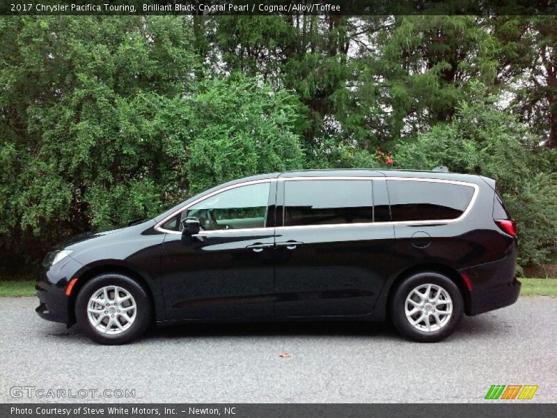 Brilliant Black Crystal Pearl / Cognac/Alloy/Toffee 2017 Chrysler Pacifica Touring