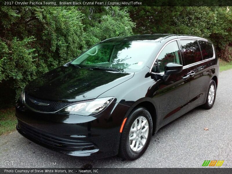 Brilliant Black Crystal Pearl / Cognac/Alloy/Toffee 2017 Chrysler Pacifica Touring