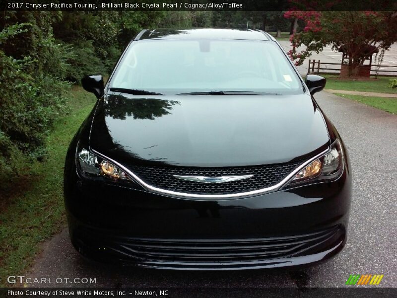 Brilliant Black Crystal Pearl / Cognac/Alloy/Toffee 2017 Chrysler Pacifica Touring