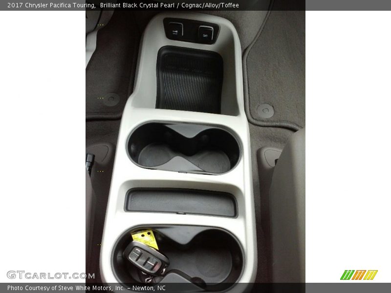 Brilliant Black Crystal Pearl / Cognac/Alloy/Toffee 2017 Chrysler Pacifica Touring