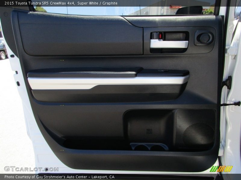 Super White / Graphite 2015 Toyota Tundra SR5 CrewMax 4x4