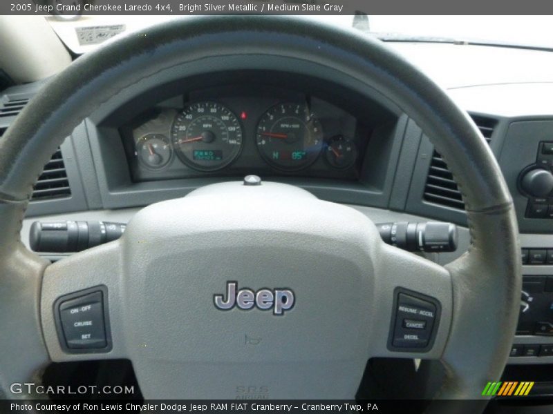 Bright Silver Metallic / Medium Slate Gray 2005 Jeep Grand Cherokee Laredo 4x4