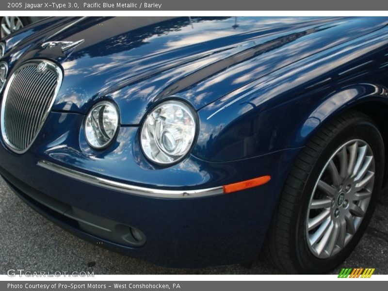 Pacific Blue Metallic / Barley 2005 Jaguar X-Type 3.0