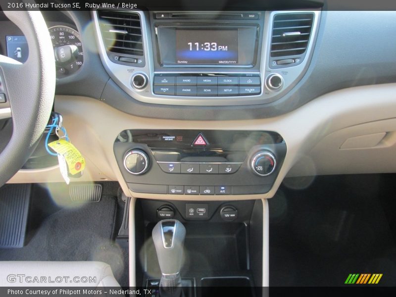 Ruby Wine / Beige 2016 Hyundai Tucson SE