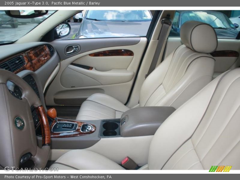 Pacific Blue Metallic / Barley 2005 Jaguar X-Type 3.0