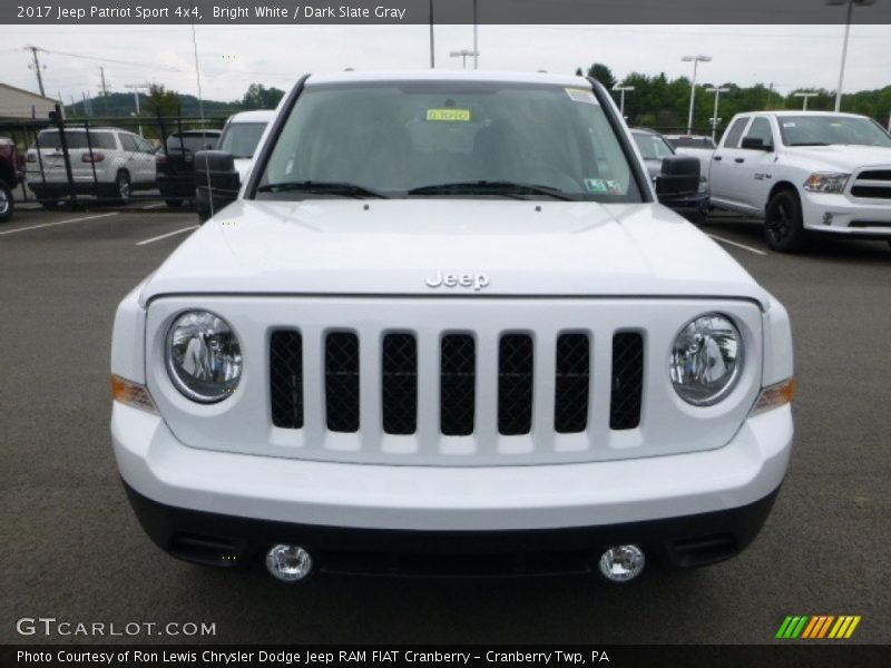 Bright White / Dark Slate Gray 2017 Jeep Patriot Sport 4x4