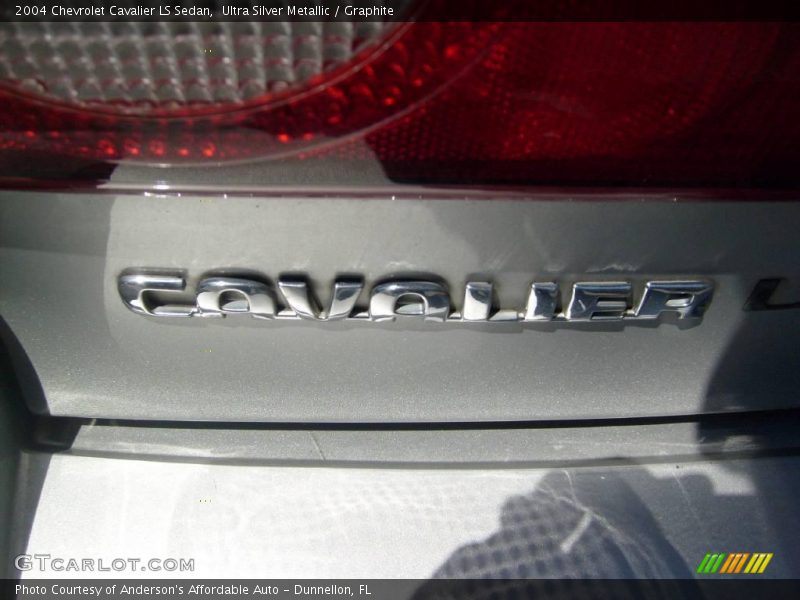 Ultra Silver Metallic / Graphite 2004 Chevrolet Cavalier LS Sedan