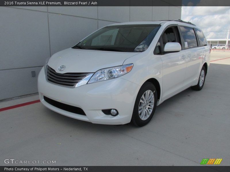 Blizzard Pearl / Ash 2016 Toyota Sienna XLE Premium