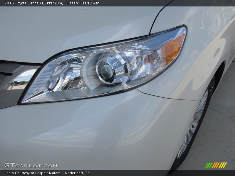 Blizzard Pearl / Ash 2016 Toyota Sienna XLE Premium