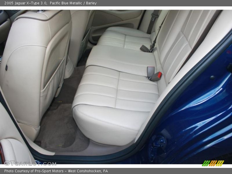 Pacific Blue Metallic / Barley 2005 Jaguar X-Type 3.0