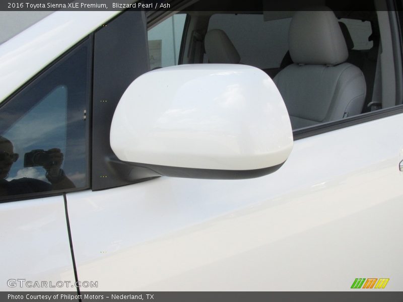 Blizzard Pearl / Ash 2016 Toyota Sienna XLE Premium
