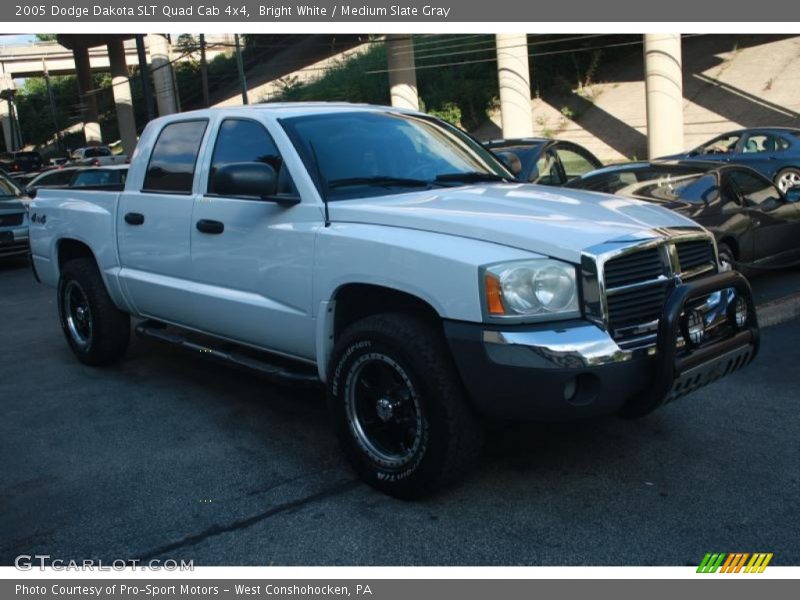 Bright White / Medium Slate Gray 2005 Dodge Dakota SLT Quad Cab 4x4