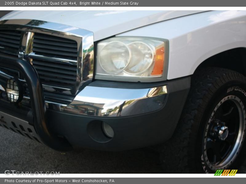 Bright White / Medium Slate Gray 2005 Dodge Dakota SLT Quad Cab 4x4