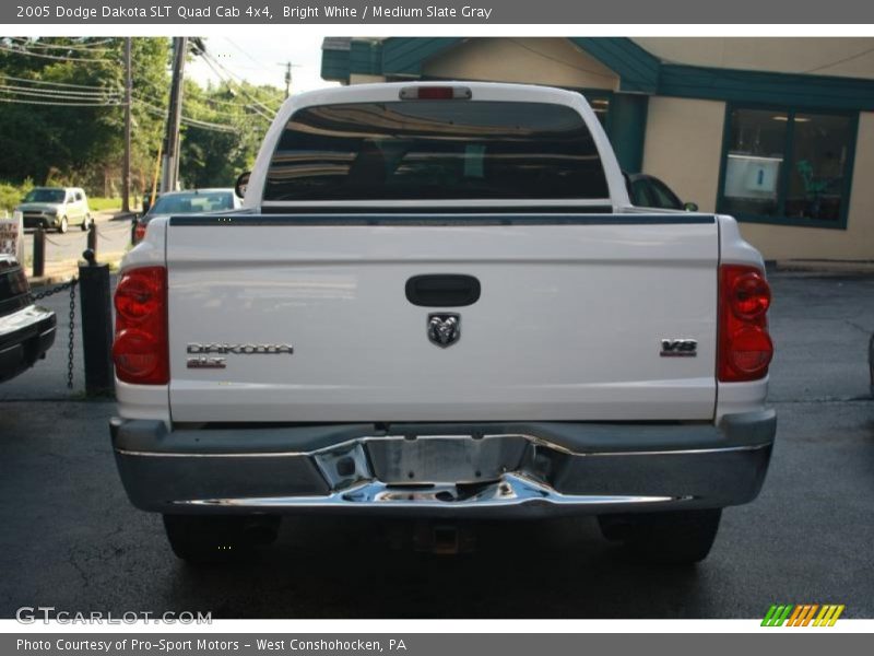 Bright White / Medium Slate Gray 2005 Dodge Dakota SLT Quad Cab 4x4