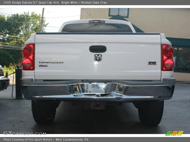 Bright White / Medium Slate Gray 2005 Dodge Dakota SLT Quad Cab 4x4