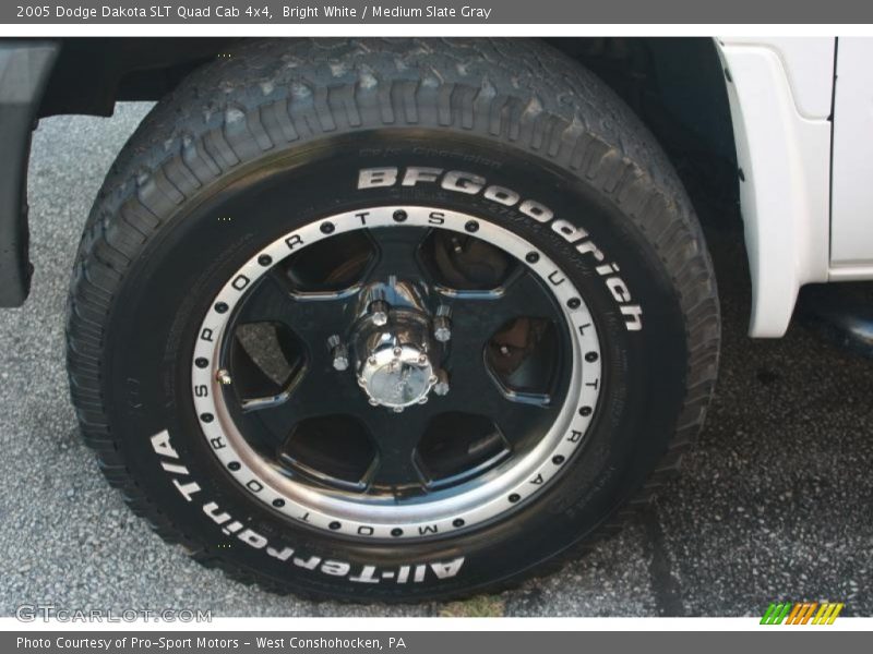 Bright White / Medium Slate Gray 2005 Dodge Dakota SLT Quad Cab 4x4