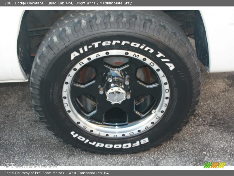 Bright White / Medium Slate Gray 2005 Dodge Dakota SLT Quad Cab 4x4