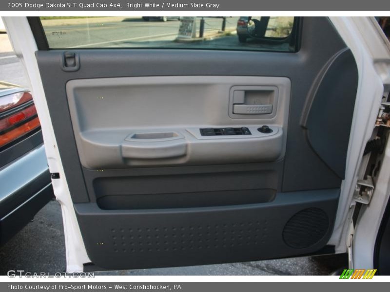 Bright White / Medium Slate Gray 2005 Dodge Dakota SLT Quad Cab 4x4