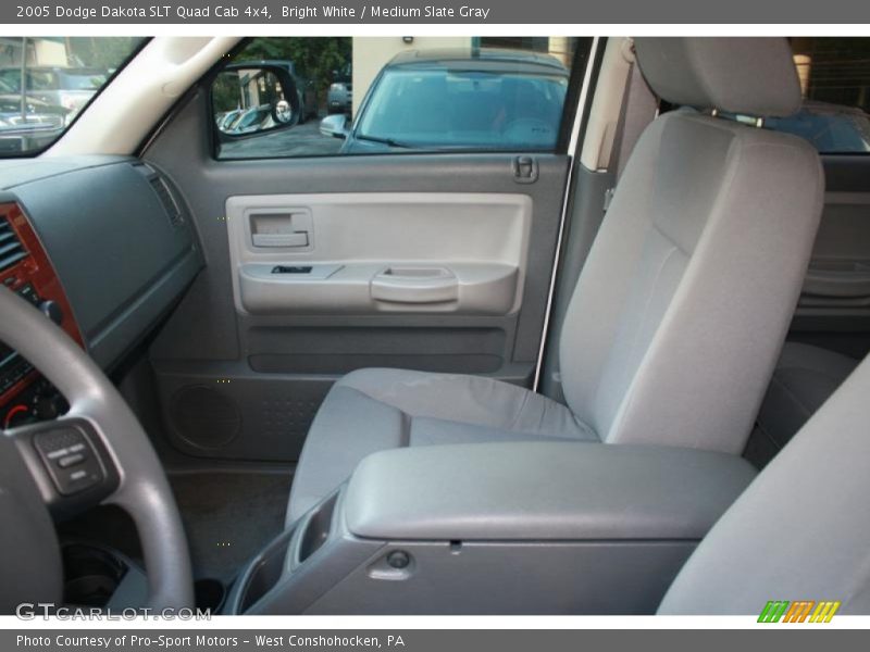 Bright White / Medium Slate Gray 2005 Dodge Dakota SLT Quad Cab 4x4