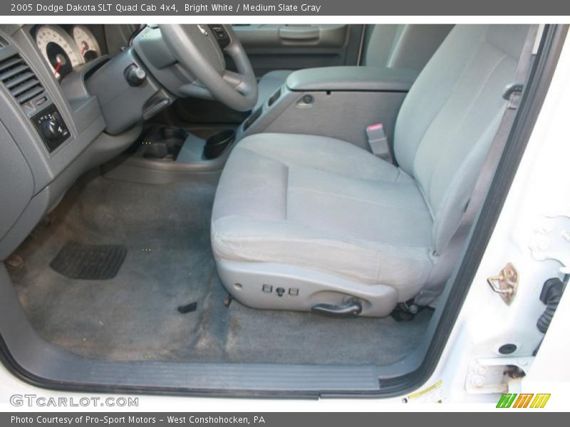 Bright White / Medium Slate Gray 2005 Dodge Dakota SLT Quad Cab 4x4