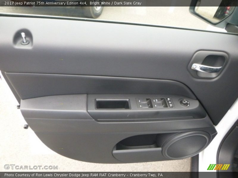 Bright White / Dark Slate Gray 2017 Jeep Patriot 75th Anniversary Edition 4x4