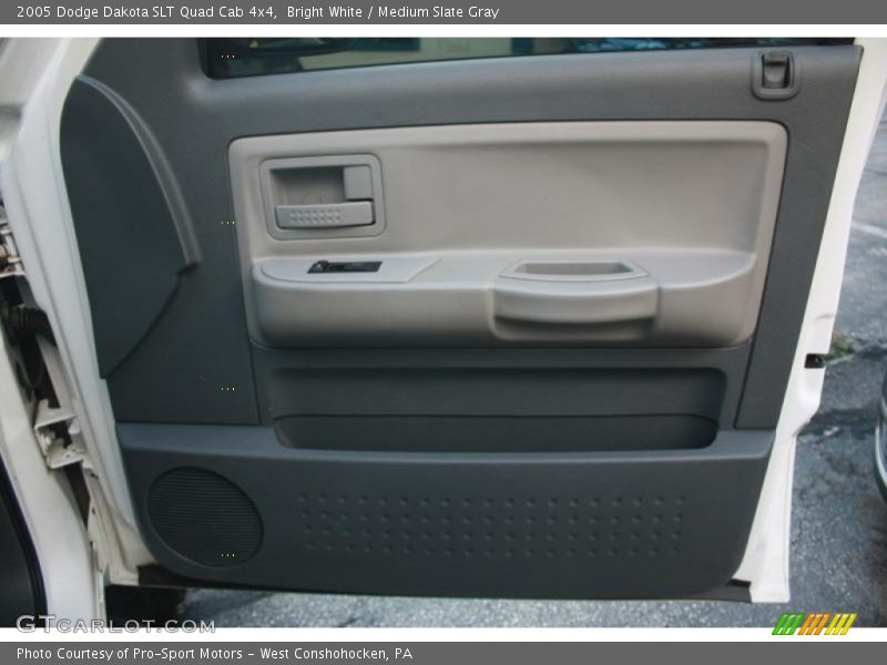 Bright White / Medium Slate Gray 2005 Dodge Dakota SLT Quad Cab 4x4