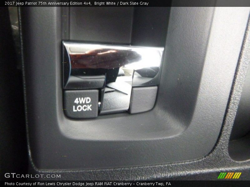 Bright White / Dark Slate Gray 2017 Jeep Patriot 75th Anniversary Edition 4x4
