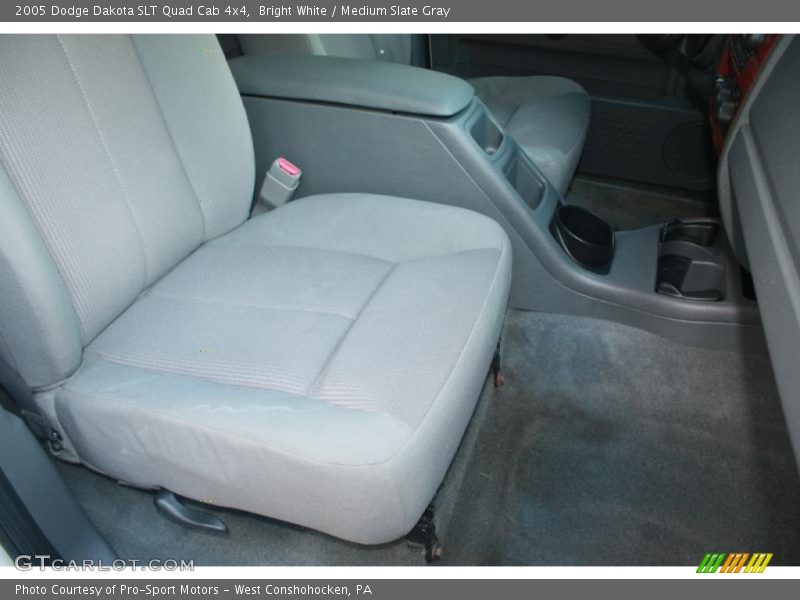 Bright White / Medium Slate Gray 2005 Dodge Dakota SLT Quad Cab 4x4
