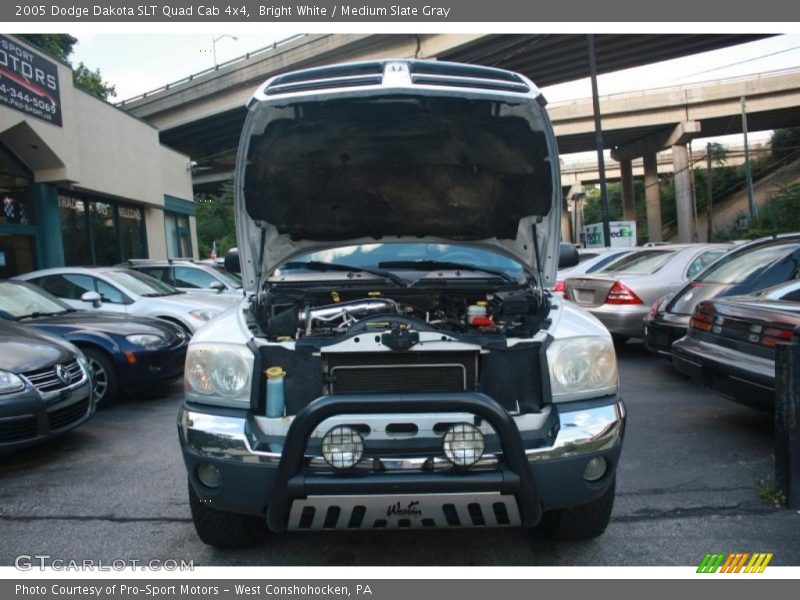 Bright White / Medium Slate Gray 2005 Dodge Dakota SLT Quad Cab 4x4