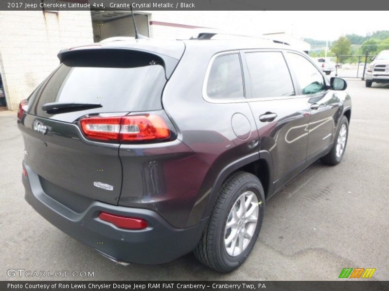 Granite Crystal Metallic / Black 2017 Jeep Cherokee Latitude 4x4