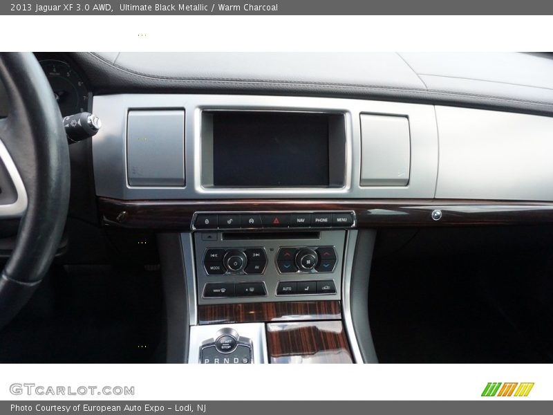 Ultimate Black Metallic / Warm Charcoal 2013 Jaguar XF 3.0 AWD