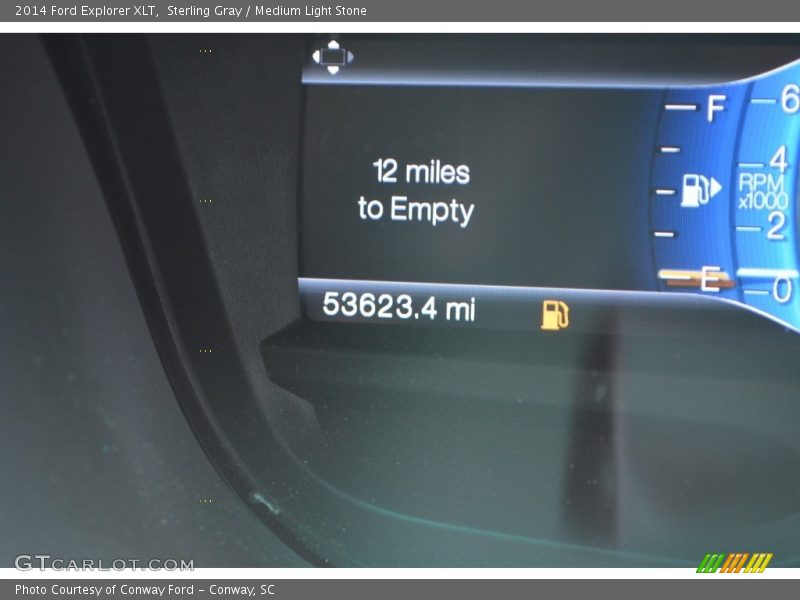 Sterling Gray / Medium Light Stone 2014 Ford Explorer XLT
