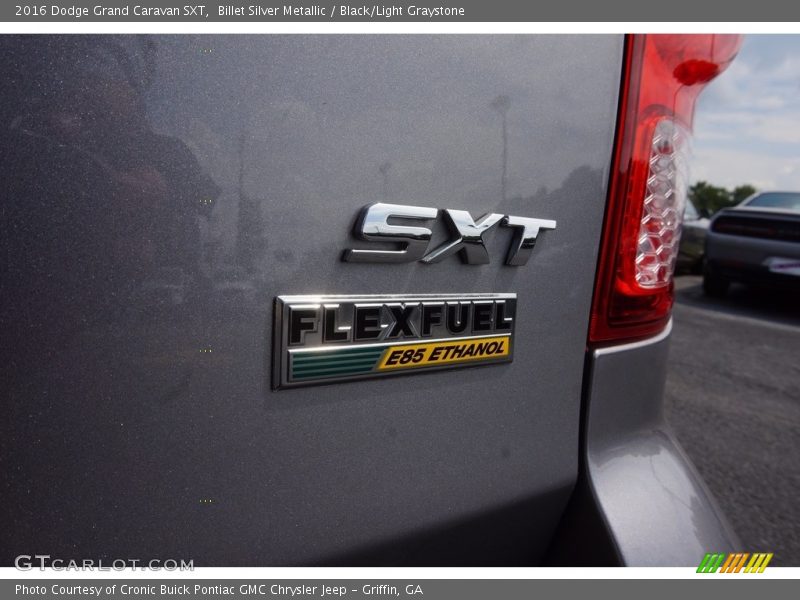 Billet Silver Metallic / Black/Light Graystone 2016 Dodge Grand Caravan SXT
