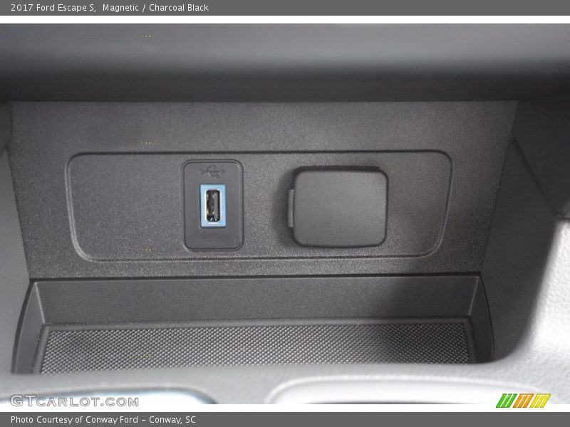 Magnetic / Charcoal Black 2017 Ford Escape S